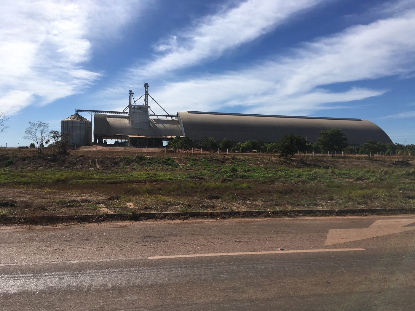 Grain storage and handling terminal beside a road in Tocantins